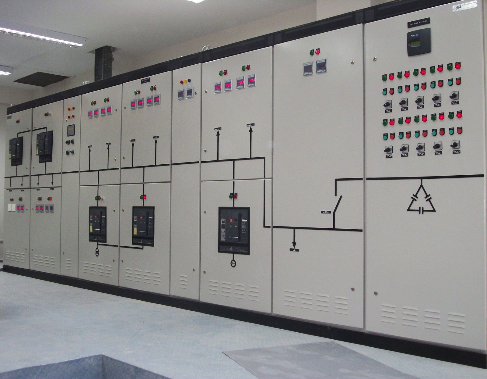 Main LT panel line-up built by SUNTECH